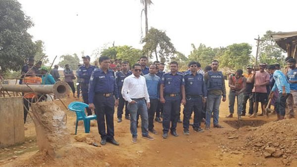 শাহ আরফিন টিলা রক্ষায় বন্ধ করে দেয়া হল প্রবেশ পথ