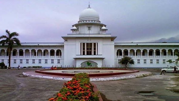 অনিয়মের অভিযোগ: সুপ্রিম কোর্টের এফিডেভিট শাখার সবাইকে বদলি