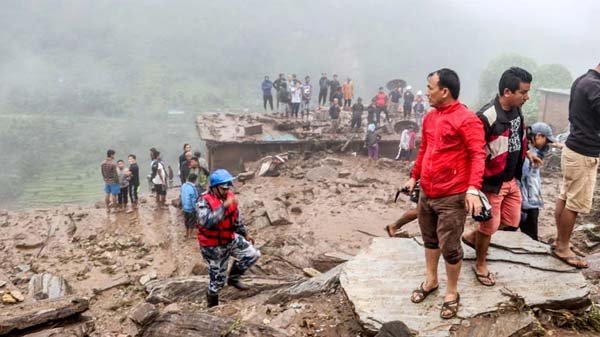 নেপালে ভূমিধসে নিহত ১২