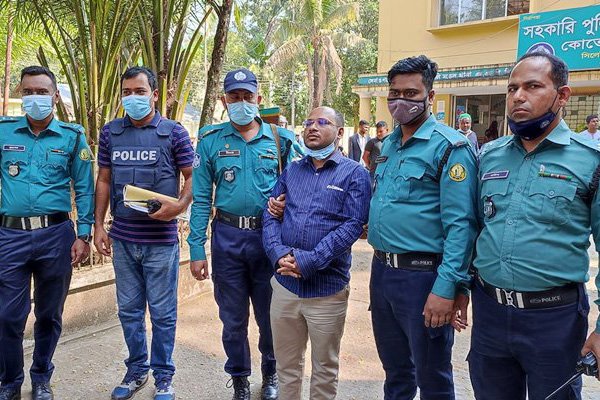 রোমানিয়া পাঠানোর নামে প্রতারণা: সেই আমিন ৫ দিনের রিমান্ডে