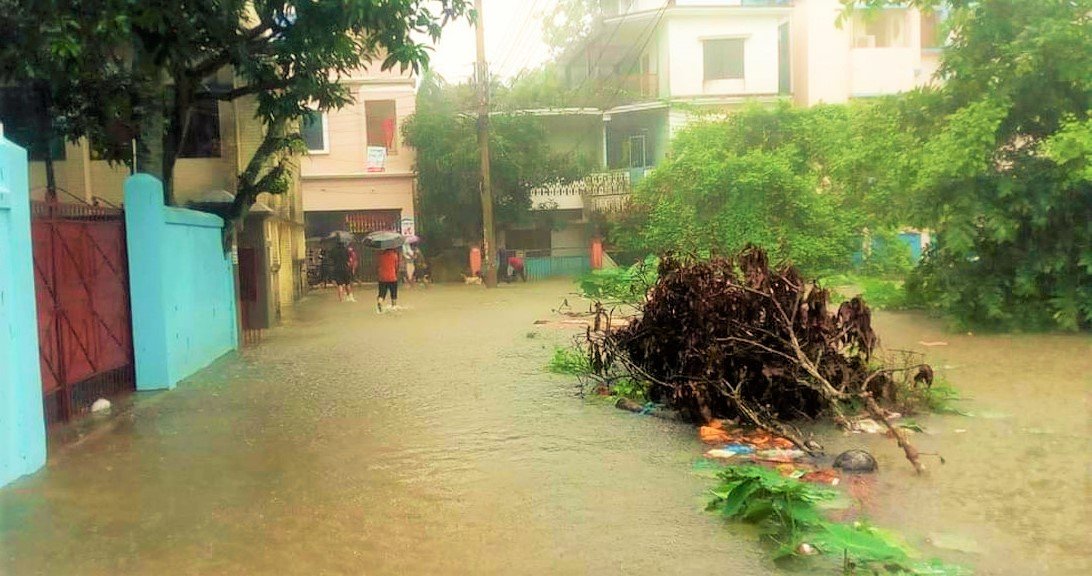 সিলেটে টানা ভারী বর্ষণে ৭ লাখের অধিক মানুষ পানিবন্দি