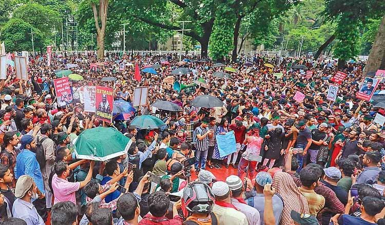 সিলেটের হবিগঞ্জ ও খুলনায় গণমিছিল, সংঘর্ষ, নিহত ২