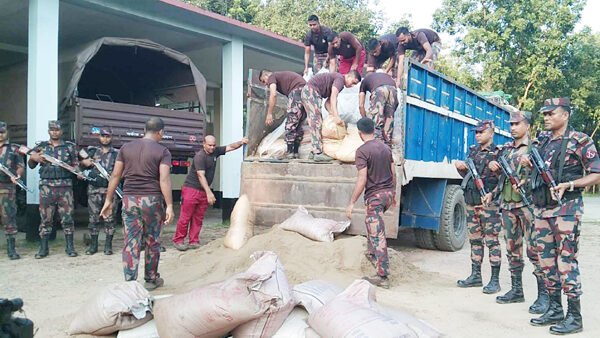 সিলেটে অর্ধকোটি টাকার চিনির চালান জ ব্দ